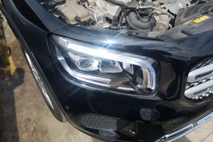 Used Mercedes-Benz GLB 2023 GLB 220 Sport Edition Exterior 3