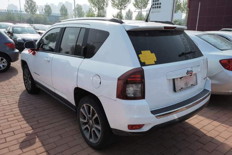 Used Jeep Compass 2014 2.4L four-wheel drive luxury version