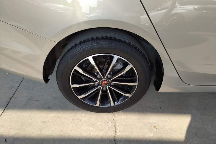 Used Roewe i5 2020 1.5L Manual 4G Connect Leehao Flagship Edition