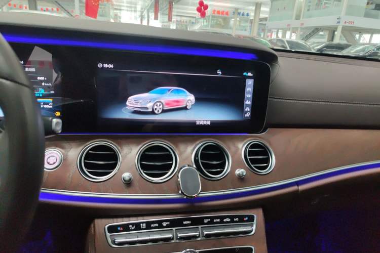 Used Mercedes-Benz E-Class 2020 E 300 L Stylish Model Audio And AC Panel