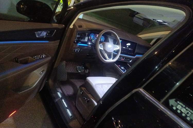 Used Volkswagen Viloran 2024 380TSI Flagship Edition
