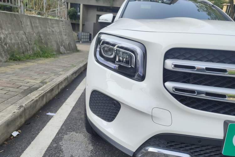 Used Mercedes-Benz GLB 2022 Updated GLB 200 Fashion Edition
