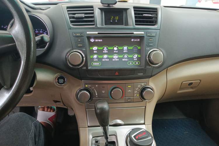 Used Toyota Highlander 2012 2.7L Two-Wheel Drive 7-Seater Elite Edition
