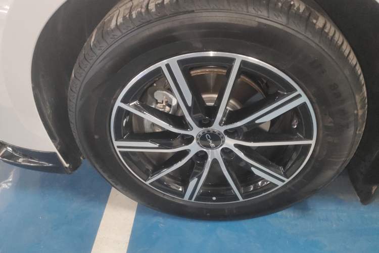 Used BYD Seal 06 New Energy 2024 DM-i 120KM Prestige Model Exterior 4