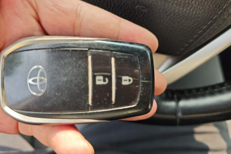 Used Toyota Highlander 2015 2.0T Four-Wheel Drive Luxury Edition 7-Seater
