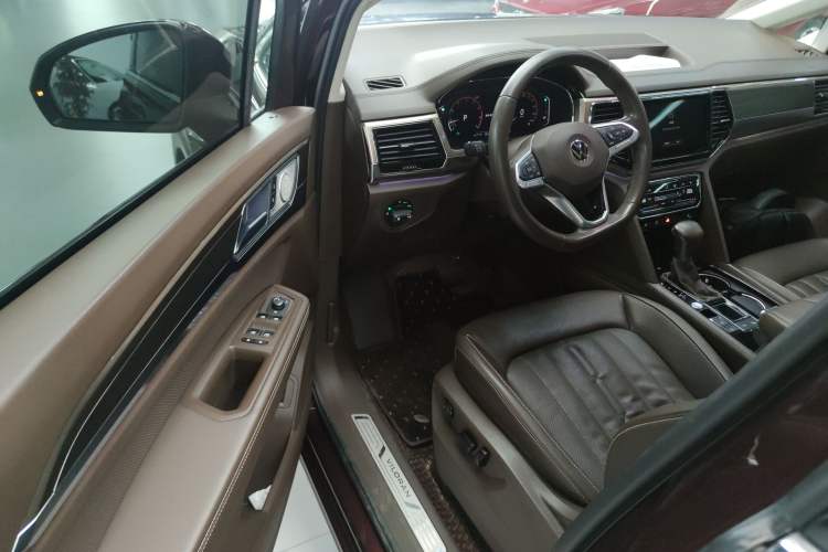 Used Volkswagen Viloran 2020 330TSI Luxury Edition