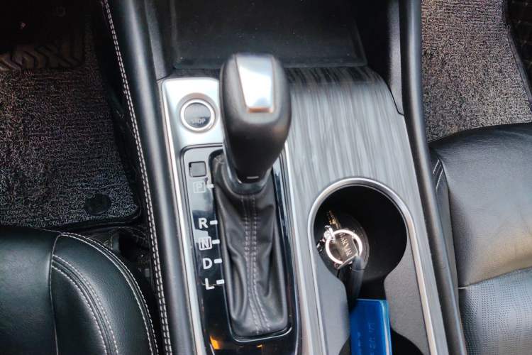 Used Nissan Teana 2021 2.0T XL Smart Upgrade Edition Gear Lever