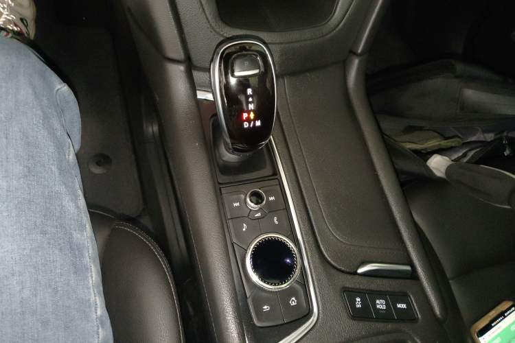 Used Cadillac XT5 2021 28T Luxury Model