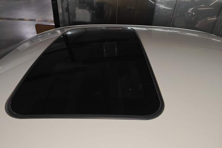 Used Toyota Corolla EX 2013 1.6L Automatic Excellence Edition Roof