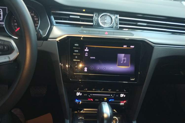 Used Volkswagen Magotan 2020 330TSI DSG Leading Model
