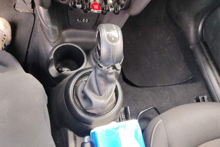 Used MINI 2014 1.2T ONE
