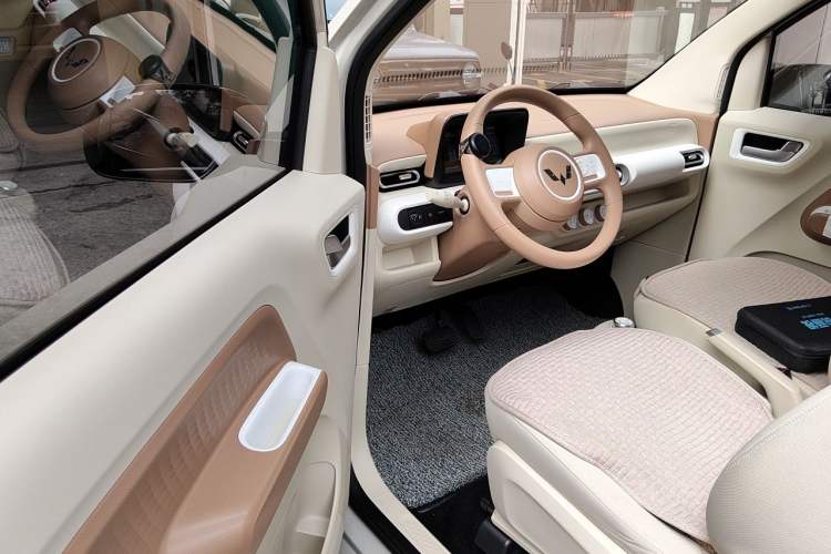 Used Wuling Hongguang MINIEV 2024 3rd Generation 215km Youth Edition