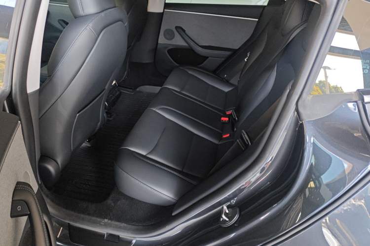 Used Tesla Model 3 2023 Rear-Wheel-Drive Version