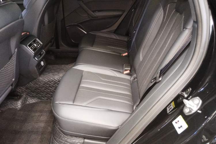 Used Audi Q5L 2024 40 TFSI Luxury Dynamic Edition Left Rear Seat