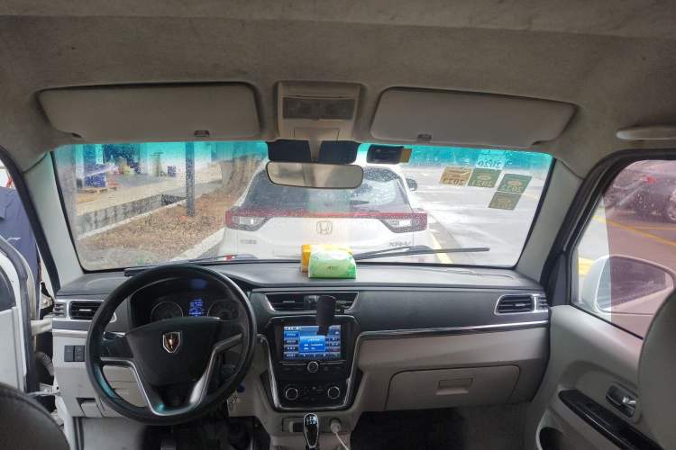 Used Jinbei New Hiace X30L 2018 1.5L Box Truck Business Edition DLCG14 Headliner