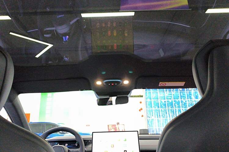 Used Xiaomi Auto SU7 2024 Rear-Drive Ultra-Long Range Advanced Pro-Level Intelligent Driving Version Headliner