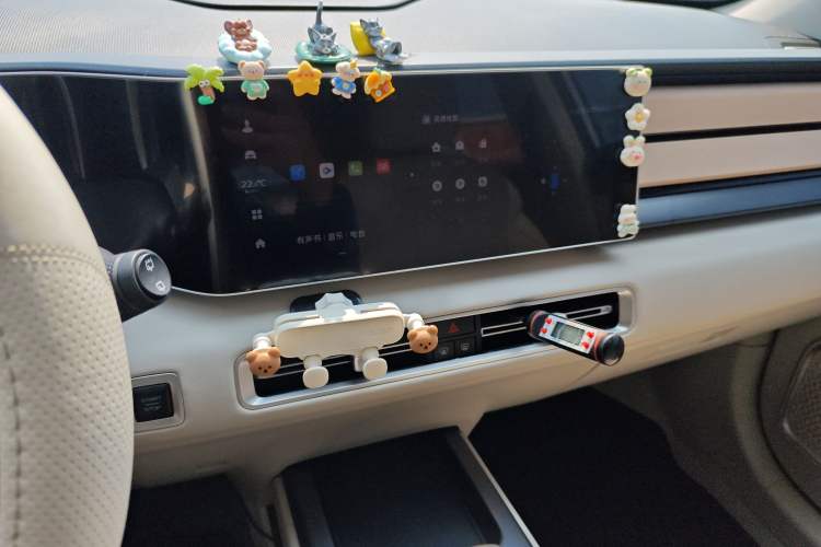 Used Geely Auto icon 2023 1.5TD Chocolate Smoothie Edition
