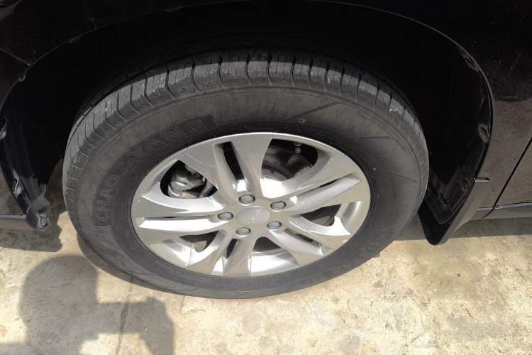 Used Haval M6 2023 PLUS 1.5T Manual Elite Smart Connectivity Model Left Front Wheel Hub