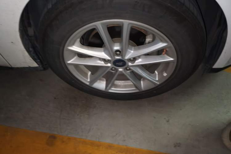 Used Ford Focus 2017 Sedan 1.6L Automatic Fashion Edition Smart Drive Version