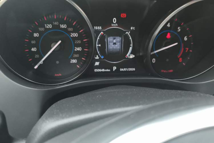 Used Jaguar F-PACE 2018 2.0T Two-Wheel Drive Urban Deluxe Edition