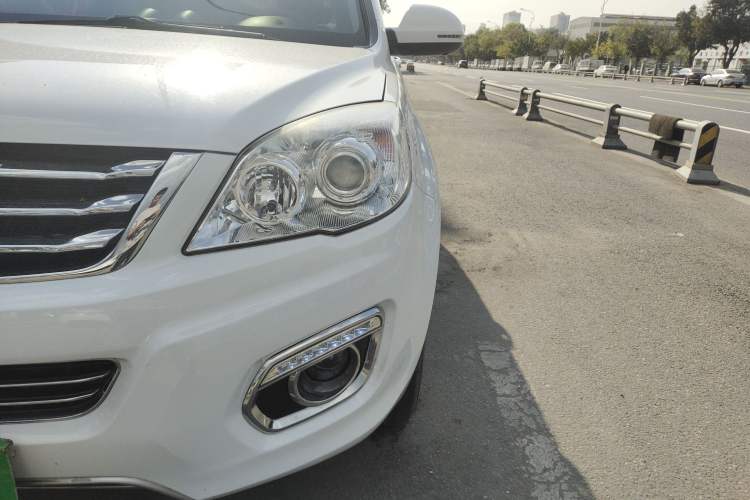 Used Haval H6 2015 Upgraded Model 1.5T Manual Two-Wheel Drive Elite Version