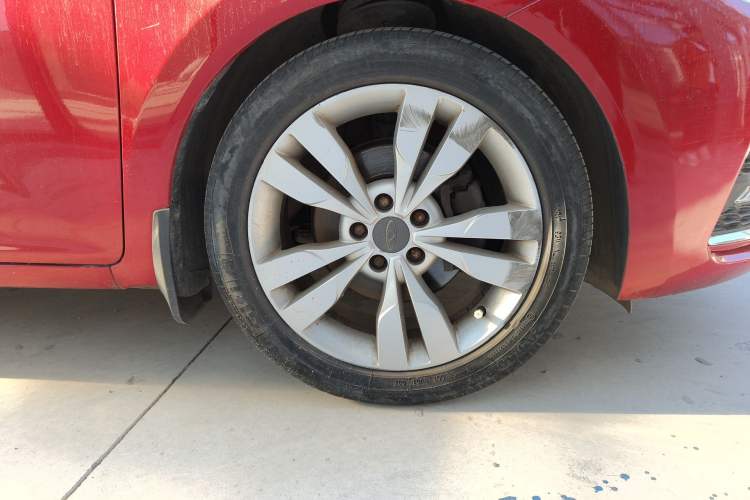 Used Chery Arrizo 5 2016 1.5L CVT Trendsetting Edition
