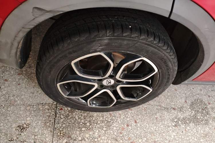 Used Cowin X3 2017 1.6L CVT Enthusiast Edition China V Standard Right Rear Wheel Hub