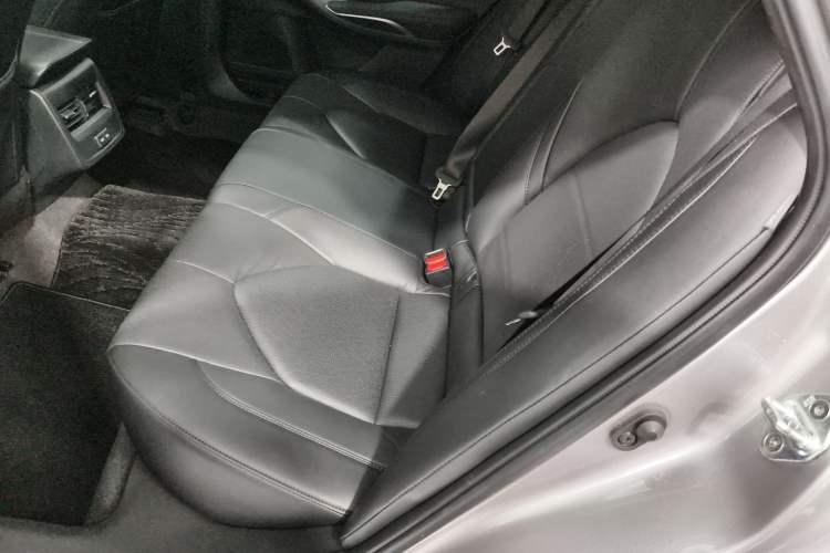 Used Toyota Avalon 2023 2.0L Premium Edition
