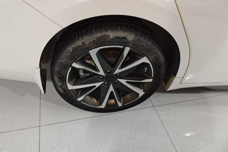 Used AION S Plus 2022 70 Intelligent Edition Right Rear Wheel Hub