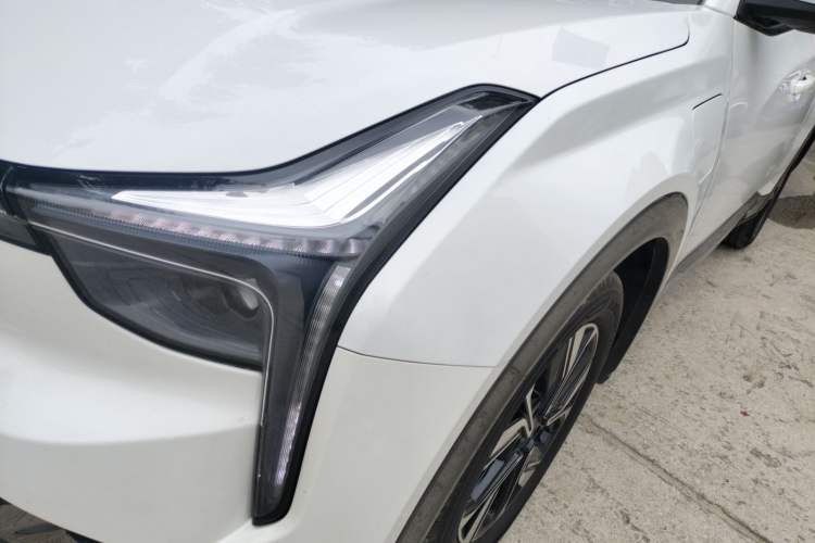 Used NETA U 2023 NETA U-Ⅱ 400 U-SHOW Edition Lithium-Ion Battery Left Front Headlight