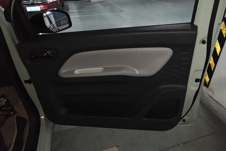 Used Wuling Hongguang MINIEV 2022 Macaron Premium Model – Lithium Iron Phosphate