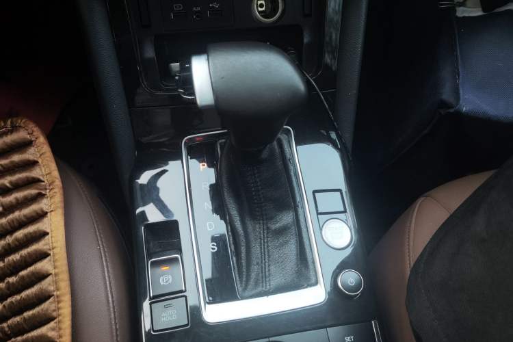 Used BORGWARD BX5 2017 25TGDI Automatic Two-Wheel Drive Sharp Model
