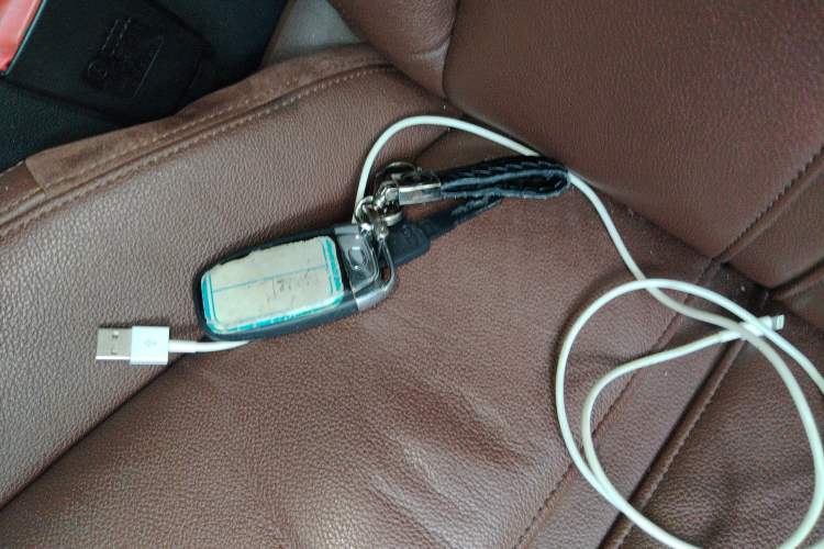 Used Audi A8 2013 A8L 30 FSI Comfort Model
