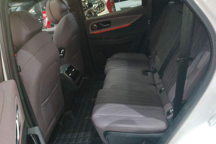 Used Chery Tiggo 9 2025 2.0T Automatic Two-Wheel Drive Luxury Edition 5 Seats
