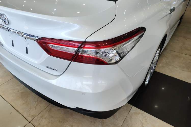 Used Toyota Camry 2018 2.5G Luxury Edition
