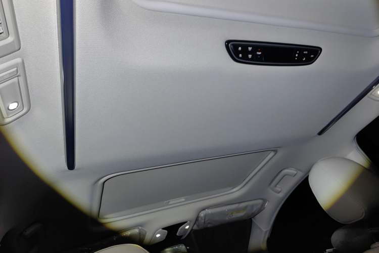 Used GAC Trumpchi M8 2018 320T Luxury Edition
