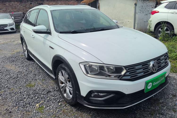 Used Volkswagen C-TREK 2017 230TSI DSG Comfort Version