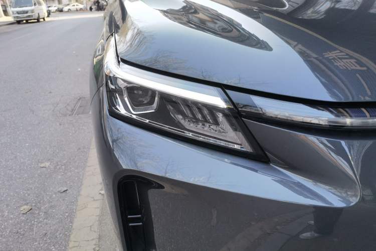 Used Landian E5 PLUS 2026 Model 165km Long-Range First-Adoption Version Ultra 5-seater
