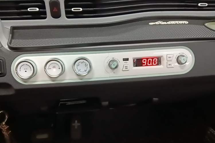 Used Wuling Hongguang MINIEV 2021 Macaron Premium Model – Lithium-NMC
