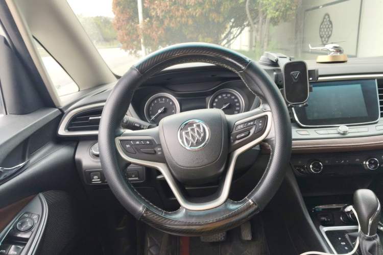 Used Buick GL6 2018 18T 6-Seater Luxury Model