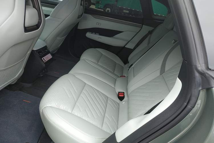 Used Zeekr 001 2024 YOU Edition 100 kWh All-Wheel Drive