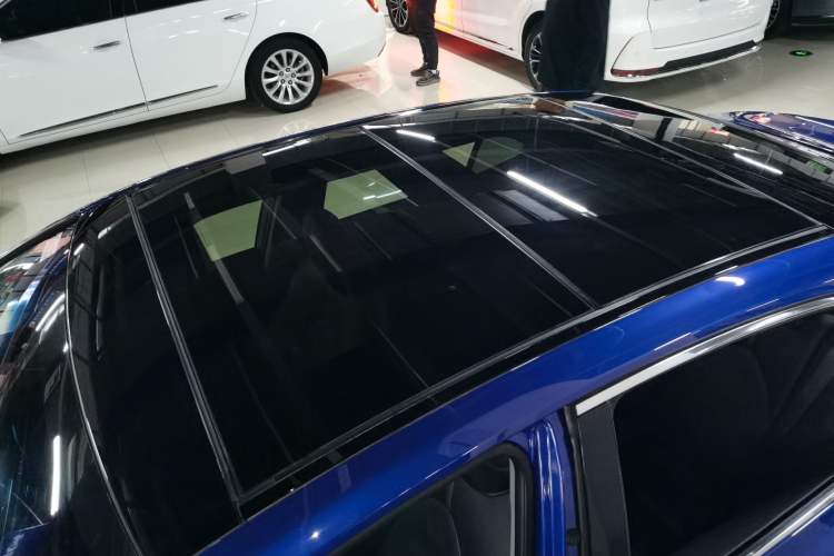 Used Toyota Camry 2018 Dual-Engine 2.5 HG Luxury Edition
