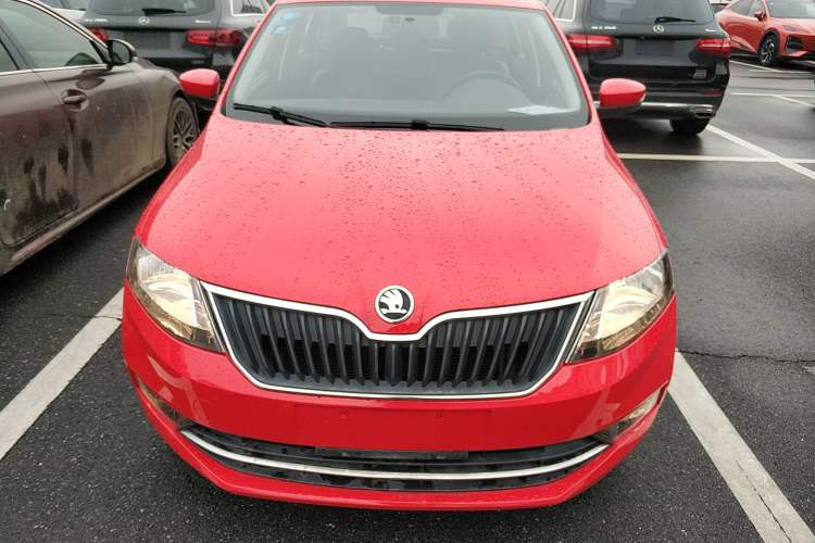 Used Skoda Rapid Spaceback 2018 1.6L Automatic Comfort Edition Front