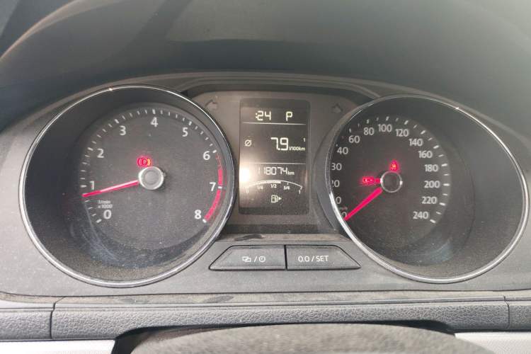 Used Volkswagen Lavida 2015 1.6L Automatic Comfort Edition