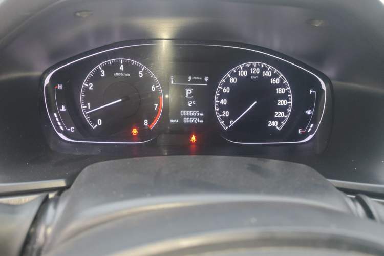 Used Honda Accord 2018 230TURBO Comfort Edition China VI Emission Standard Odometer Close Up