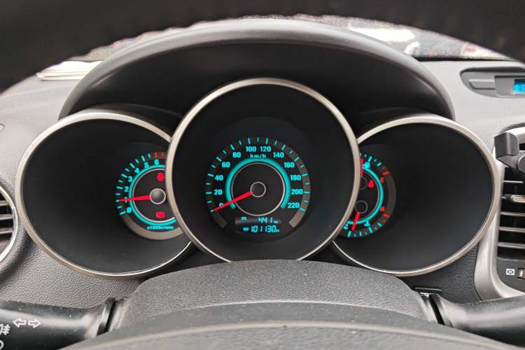 Used CHANGAN Eado 2012 1.6L Manual Luxury Model China IV Standard Instrument Cluster