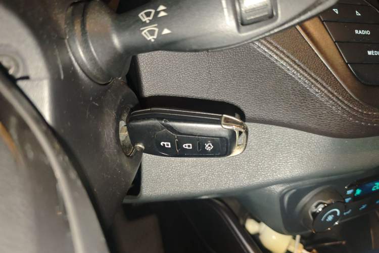 Used Ford Escort 2015 1.5L Automatic Fashion Model Vehicle Key