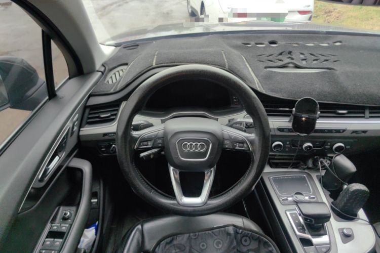 Used Audi Q7 2016 45 TFSI Technology Edition Steering Wheel
