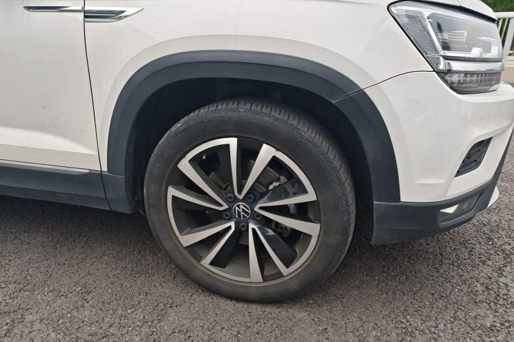 Used Volkswagen Tharu 2022 330TSI Four-Wheel Drive Luxury Edition