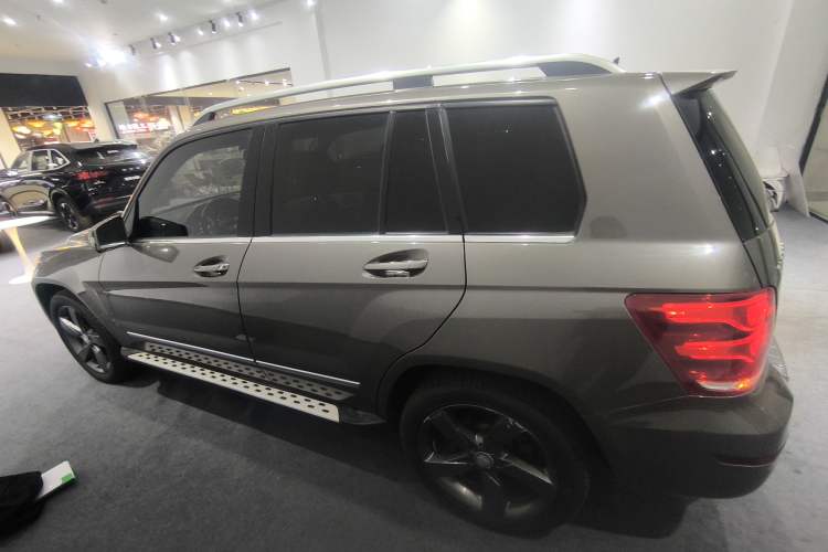 Used Mercedes-Benz GLK-Class 2013 GLK 300 4MATIC Dynamic Sunroof Model
